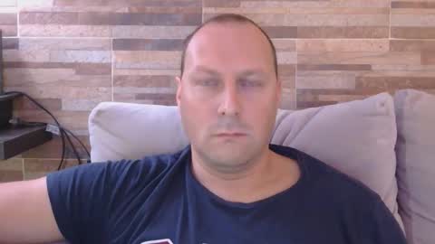 lustonfan online show from April 10, 2026, 1:05 pm