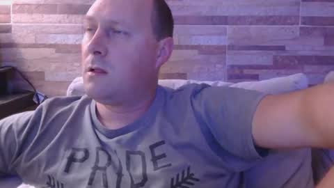 lustonfan online show from April 11, 2026, 8:46 pm