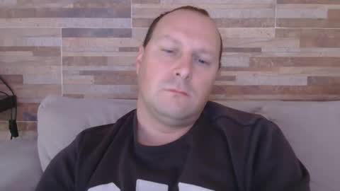 lustonfan online show from June 9, 2026, 12:39 pm