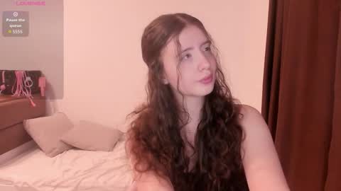 LustyDoll online show from January 13, 2026, 8:47 pm