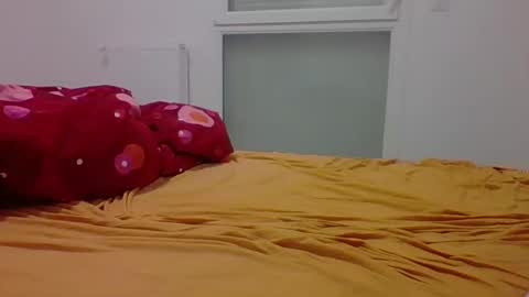 lutin181577185596 online show from March 8, 2026, 4:49 am