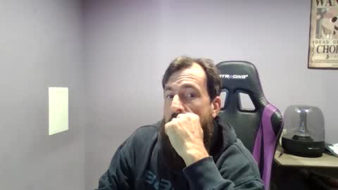 Luv2likslit online show from October 10, 2025, 8:57 am