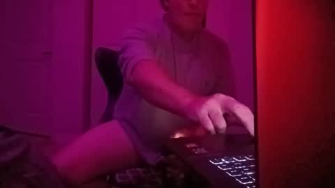 Luv2tokNstrok online show from September 30, 2025, 10:53 am