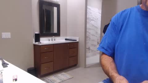 luv_missle online show from March 12, 2025, 6:18 am