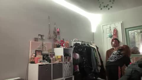 luvkoko online show from February 3, 2026, 2:53 am