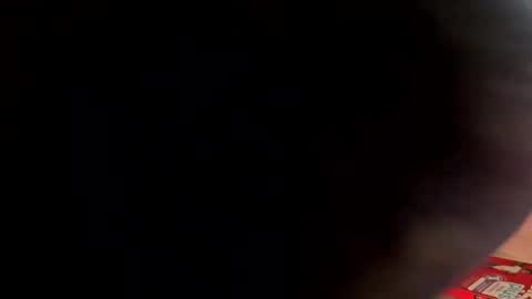 luvnsez online show from April 25, 2026, 7:33 am