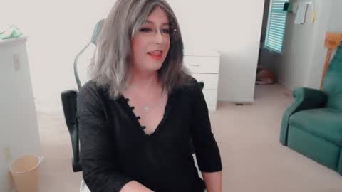 Britney online show from November 18, 2025, 8:46 pm