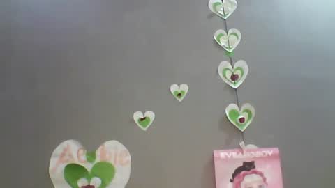 Bee Bee online show from March 16, 2026, 5:44 am