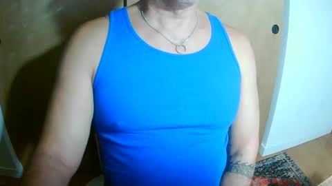 luvzjerkingoff online show from December 10, 2024, 1:33 pm