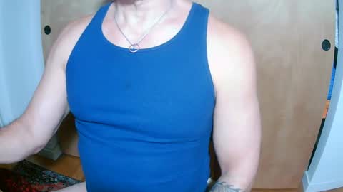 luvzjerkingoff online show from February 6, 2025, 8:07 am