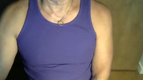 luvzjerkingoff online show from September 17, 2025, 4:14 am