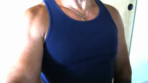 luvzjerkingoff online show from October 14, 2025, 12:33 am