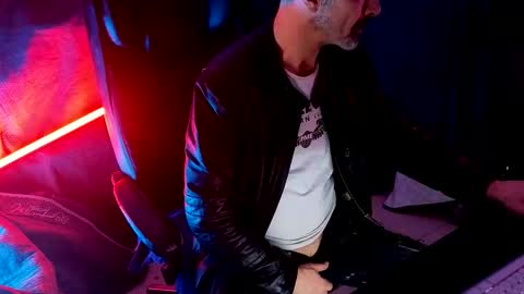 Im a   -  CAMGUY YOU  LIKE to FUCK online show from March 18, 2026, 10:24 pm