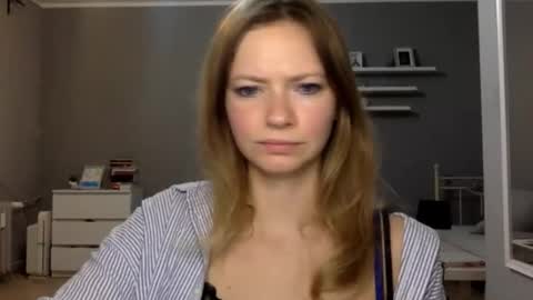 Millie online show from February 10, 2026, 10:25 pm