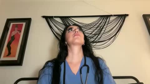 luxcher22 online show from April 16, 2026, 4:57 am