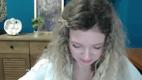 Donna online show from May 25, 2026, 7:36 am