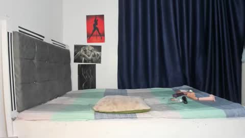 luxedollxoxoo online show from April 21, 2026, 3:35 am