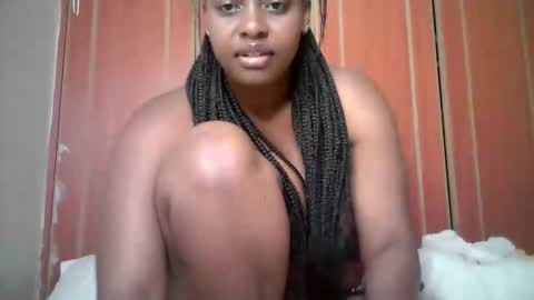 Snapshot of luxeorchid chatting on April 8, 2026, 10:54 pm luxeorchid online show from April 8, 2026, 10:54 pm