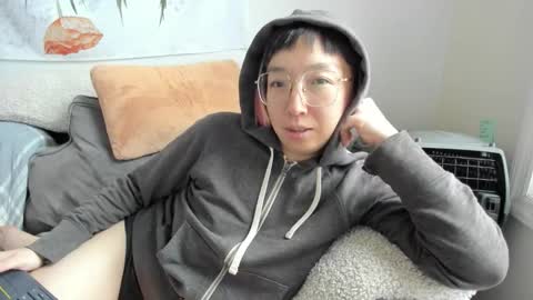 LuxGray online show from December 15, 2025, 8:13 pm