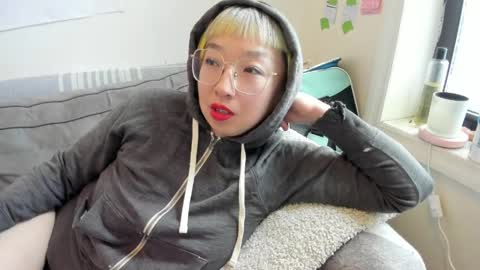 LuxGray online show from April 26, 2026, 4:59 pm