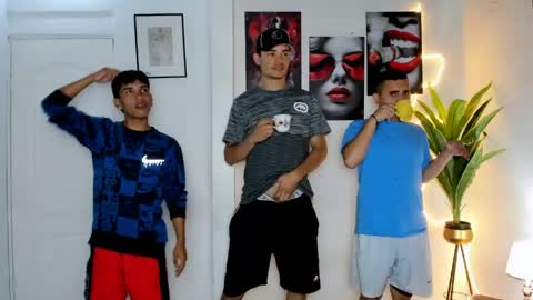 Snapshot of luxhousexx chatting on April 15, 2026, 2:29 am Jackson and Matt online show from April 15, 2026, 2:29 am