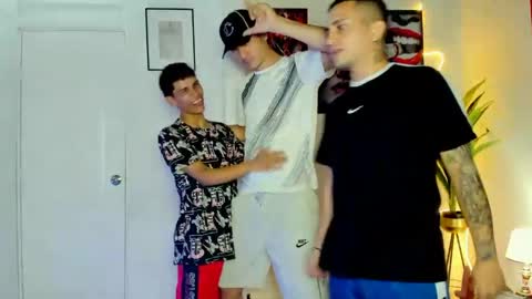 Snapshot of luxhousexx chatting on April 16, 2026, 1:39 am Jackson and Matt online show from April 16, 2026, 1:39 am