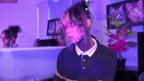 Luxiel 3 online show from November 19, 2025, 8:53 pm