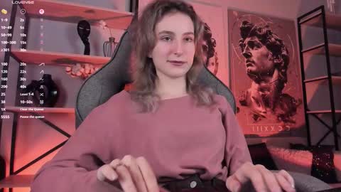 Snapshot of luxrayi chatting on October 16, 2025, 5:58 pm Ray online show from October 16, 2025, 5:58 pm