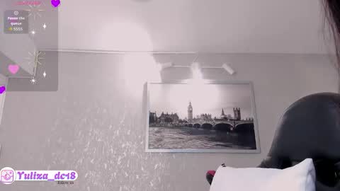    online show from October 16, 2025, 2:45 am