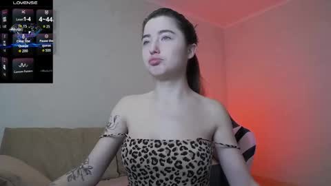 Snapshot of luxuryalma18 chatting on November 25, 2025, 5:18 am Alma online show from November 25, 2025, 5:18 am