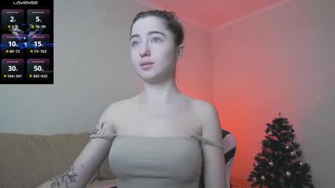 Snapshot of luxuryalma18 chatting on December 17, 2025, 6:41 am Alma online show from December 17, 2025, 6:41 am