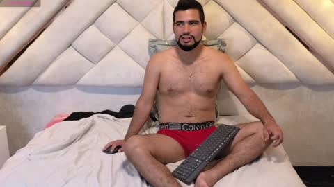 Lesly And Arnold online show from February 4, 2025, 9:38 am