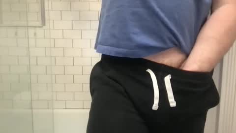 lvguynextdoor440656 online show from February 9, 2026, 4:49 am