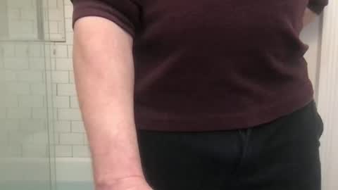 lvguynextdoor440656 online show from February 27, 2026, 10:43 pm