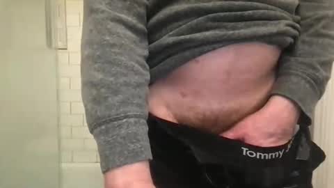 lvguynextdoor440656 online show from April 8, 2026, 12:21 am