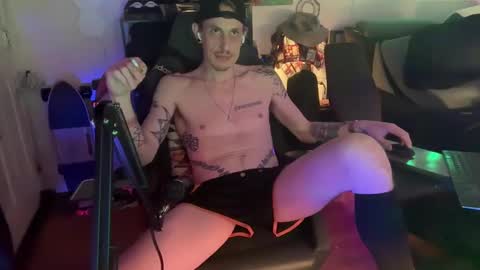 lwooda online show from October 24, 2025, 9:38 am