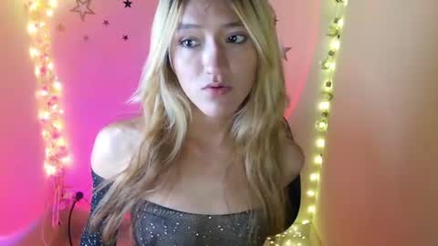 Snapshot of lya_ch chatting on June 19, 2026, 10:57 pm Call me Lia online show from June 19, 2026, 10:57 pm