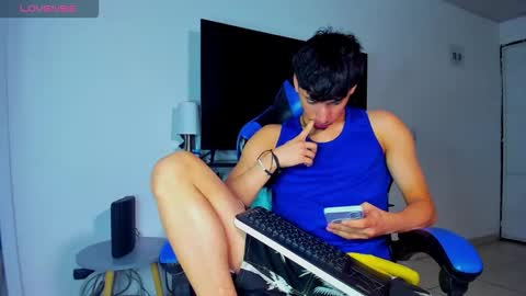 Lyam online show from May 5, 2026, 5:37 am