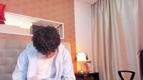 Lyan online show from March 3, 2026, 3:23 am