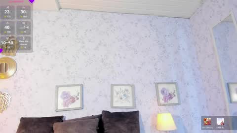 Lyan online show from April 20, 2026, 11:35 am