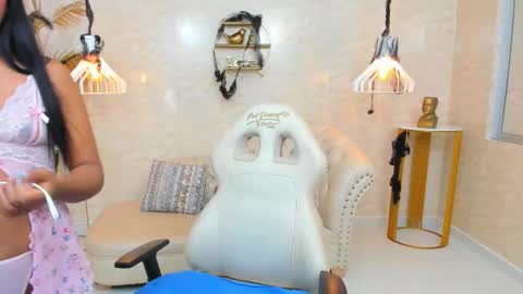 Lya Sweetxx  online show from October 19, 2025, 3:51 am