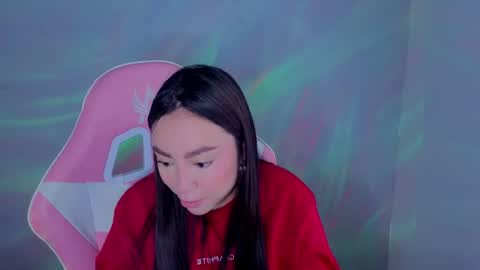 Snapshot of lyavalmont chatting on June 18, 2026, 2:43 pm lyavalmont online show from June 18, 2026, 2:43 pm