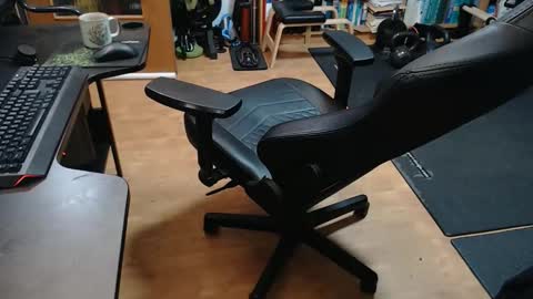 Snapshot of lycraboy123 chatting on February 2, 2026, 1:21 pm lycraboy123 online show from February 2, 2026, 1:21 pm