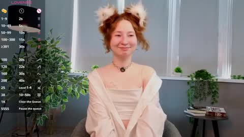 Snapshot of lydaerne chatting on June 2, 2026, 1:07 am Call me Liddy Im so new here show me how to get fun here please online show from June 2, 2026, 1:07 am