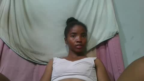 Snapshot of lydie856696 chatting on May 5, 2026, 4:48 pm lydie856696 online show from May 5, 2026, 4:48 pm