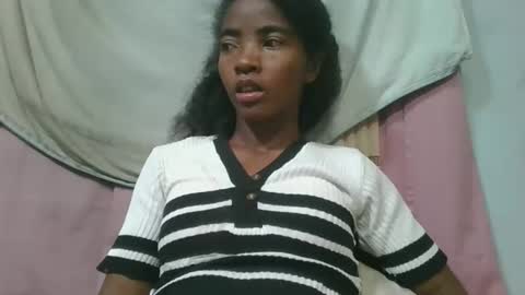 Snapshot of lydie856696 chatting on May 9, 2026, 7:19 pm lydie856696 online show from May 9, 2026, 7:19 pm