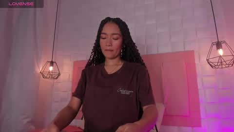 Lyhana Lee online show from January 27, 2025, 12:26 pm