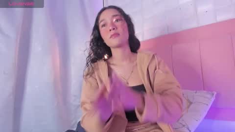 Lyhana Lee online show from March 12, 2025, 12:15 pm