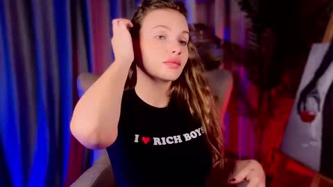 simply Eliza  online show from September 29, 2025, 2:11 pm