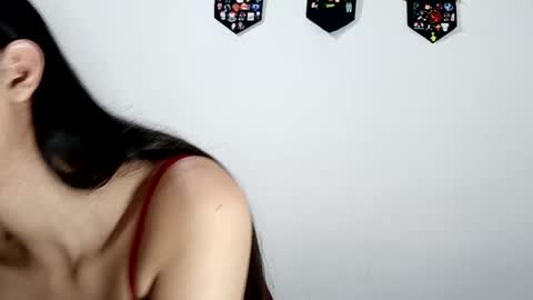 lyla online show from October 3, 2025, 3:47 am